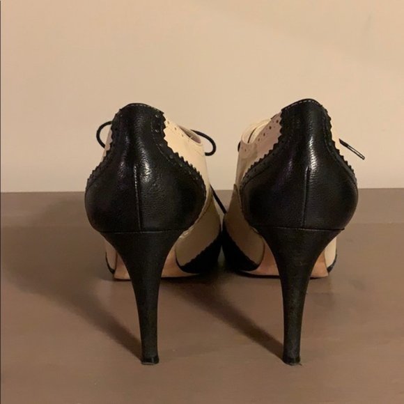 Cole Haan Cream and Black Leather Oxfords - Women’s Size 10 - Picture 5 of 6